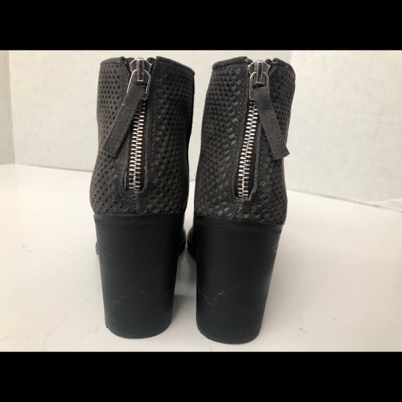 STEVE MADDEN REPLAY GRAY ANKLE BOOTIE 6.5 - Picture 5 of 8